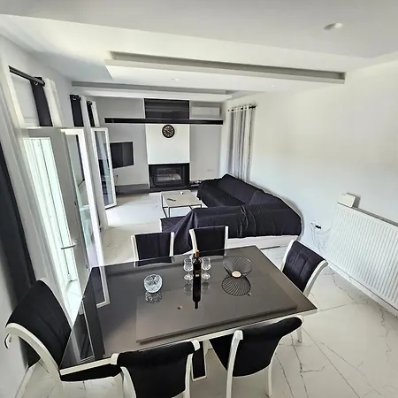 Grey Luxury House Apartment Ipsos Exterior photo